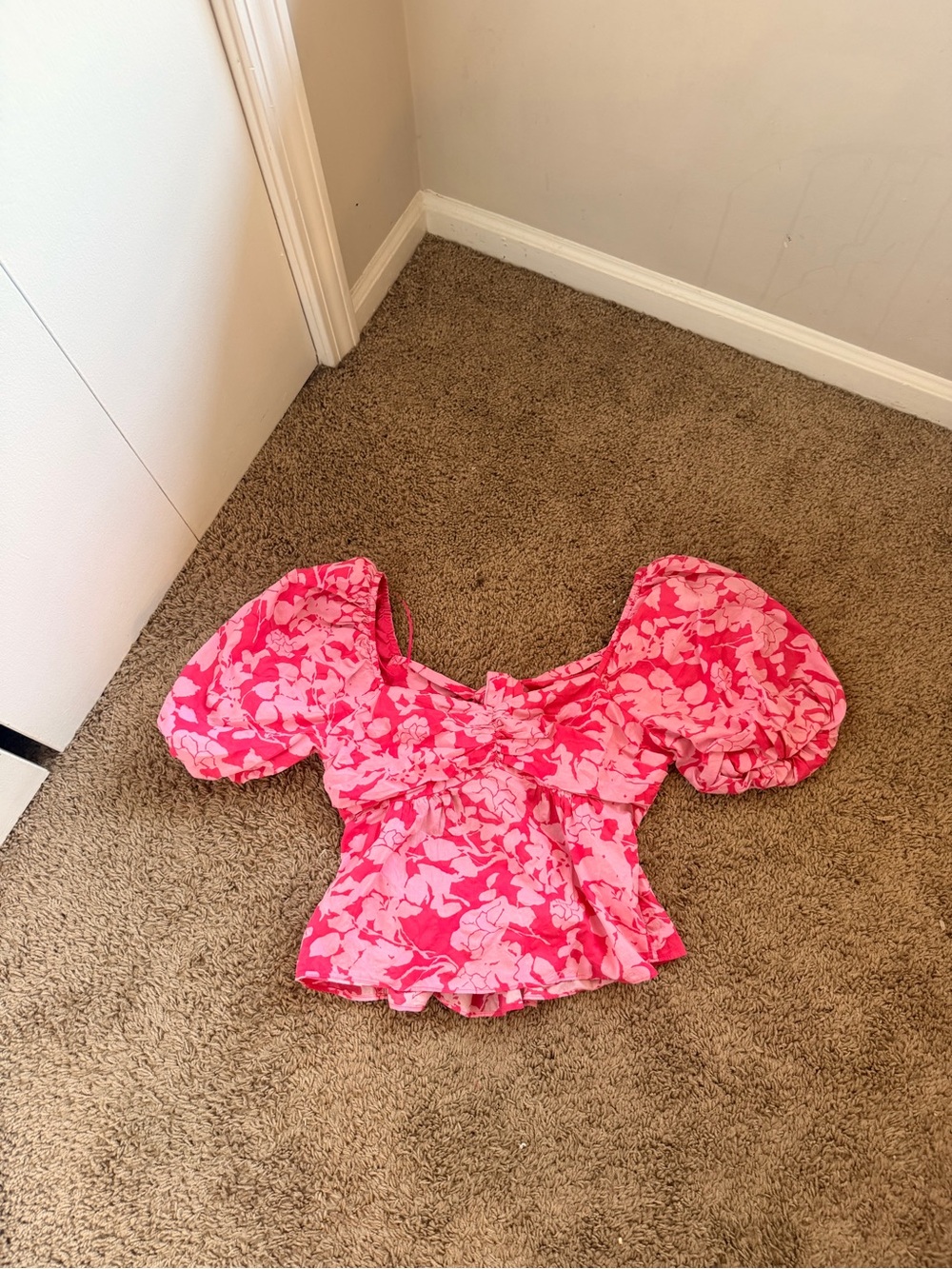 Free the Roses Hot Pink Floral Puff-Sleeve Top